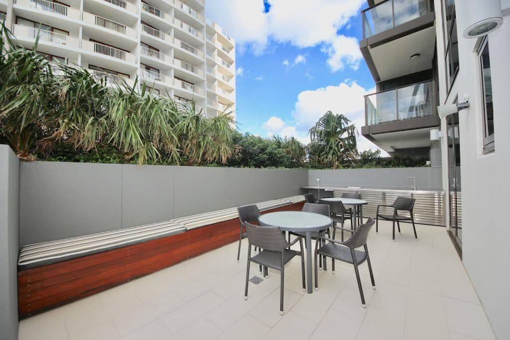 Broadbeach Apartment Level 10 With Beach Views Gold Coast Esterno foto