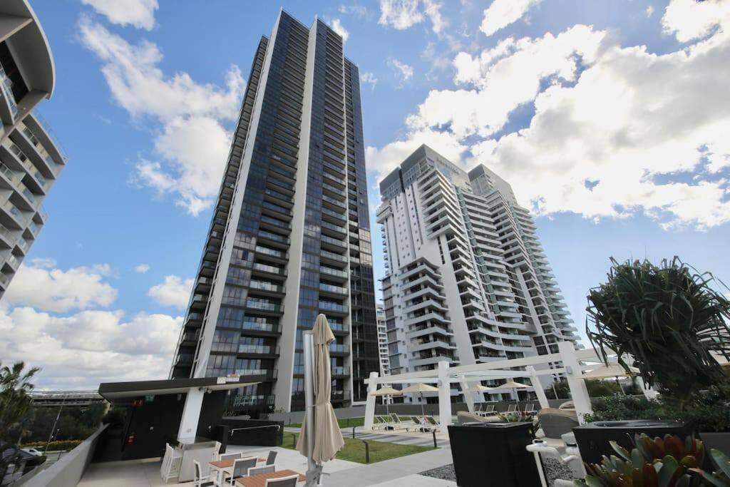 Broadbeach Apartment Level 10 With Beach Views Gold Coast Esterno foto
