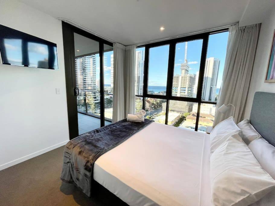 Broadbeach Apartment Level 10 With Beach Views Gold Coast Esterno foto