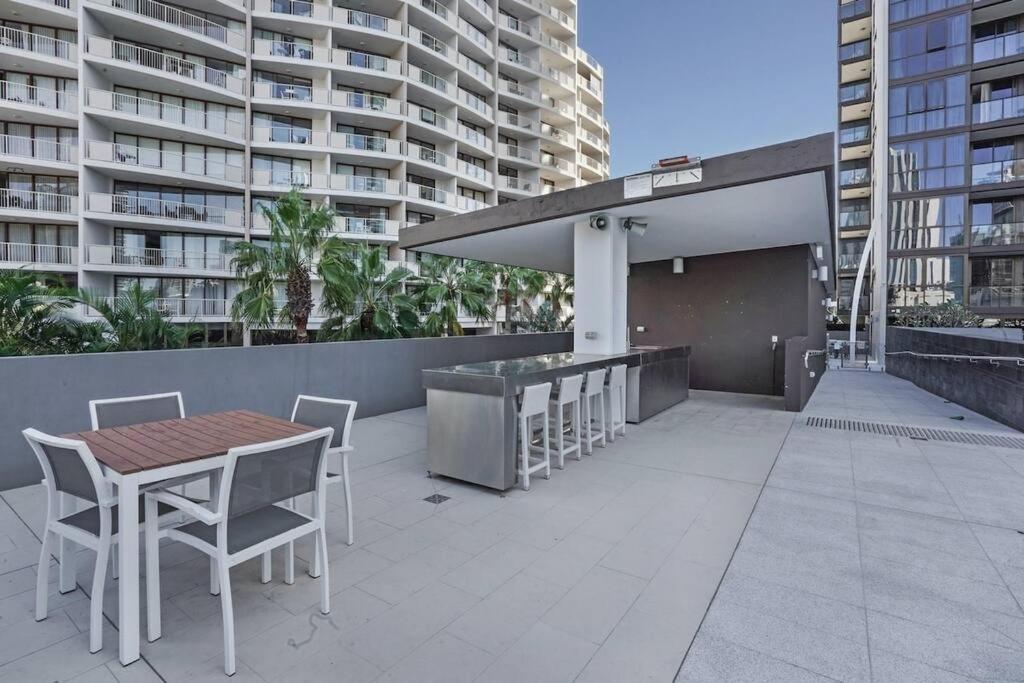 Broadbeach Apartment Level 10 With Beach Views Gold Coast Esterno foto