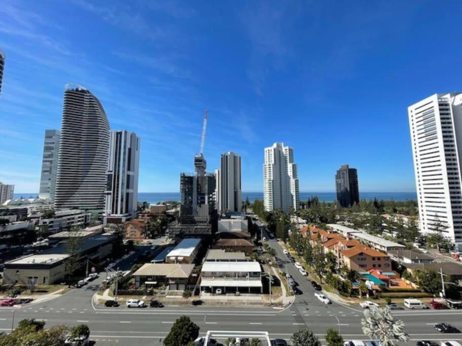 Broadbeach Apartment Level 10 With Beach Views Gold Coast Esterno foto